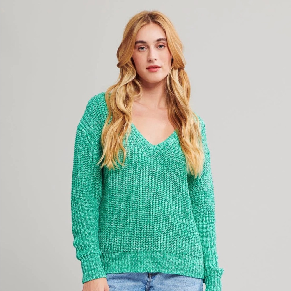 BRAND NEW WITH TAGS JOHN + JENN ELLIOT SWEATER